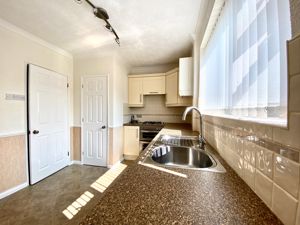 Kitchen- click for photo gallery